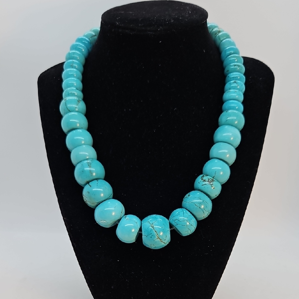 Chunky Faux Turquoise Bead Necklace